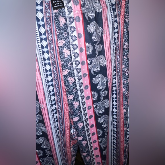 Shein Paisley Flare Pants & Flirtitude Crossover Gray Size Large Bell Bottoms. - Picture 13 of 15